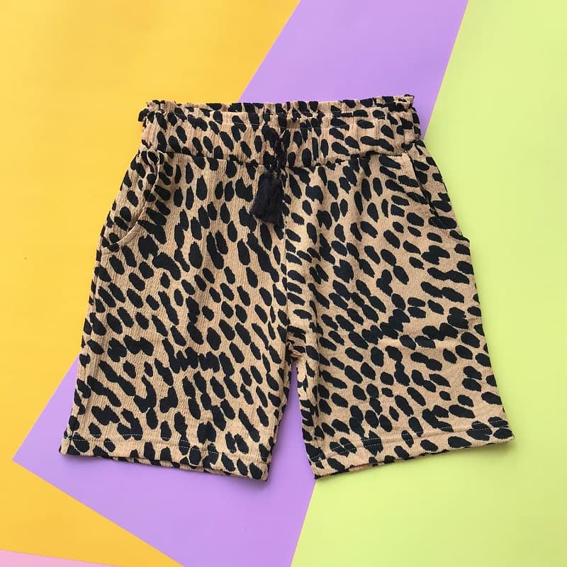 Leopar Desenli Şort